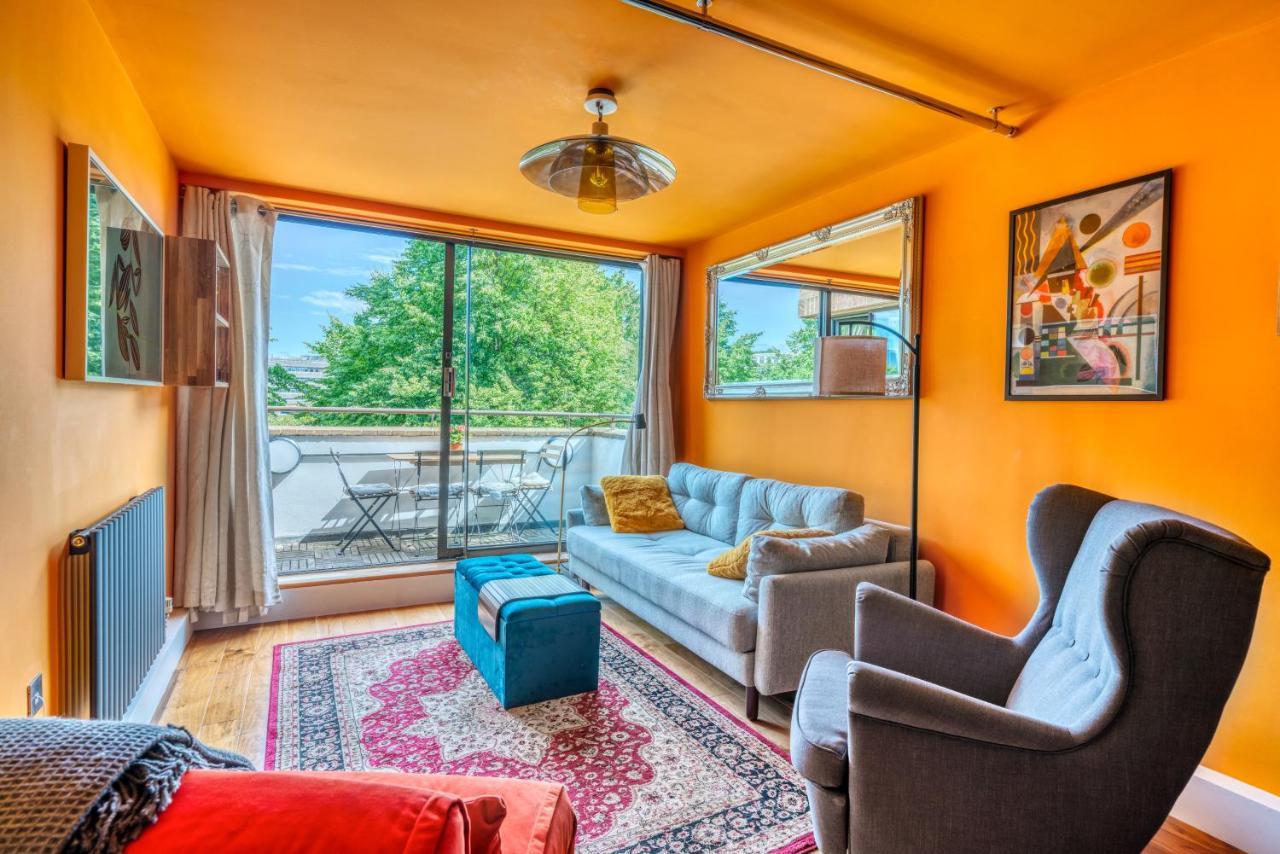 Altido 2-bed Flat W/ Thames View Londres