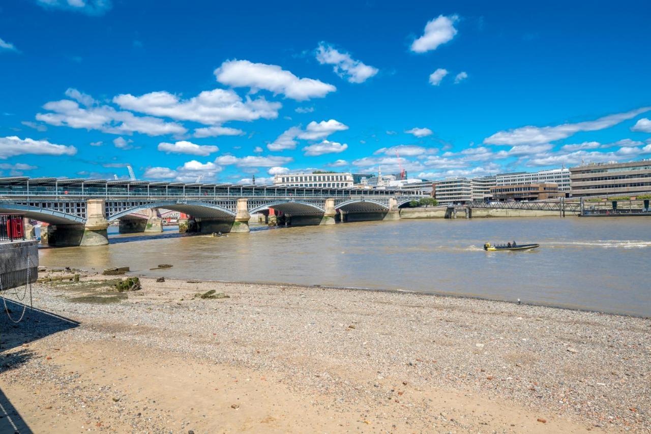 Altido 2-bed Flat W/ Thames View Apartamento Londres